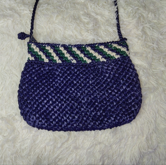 Handcrafted Navy and Green Woven Bag - Picture 5 of 6